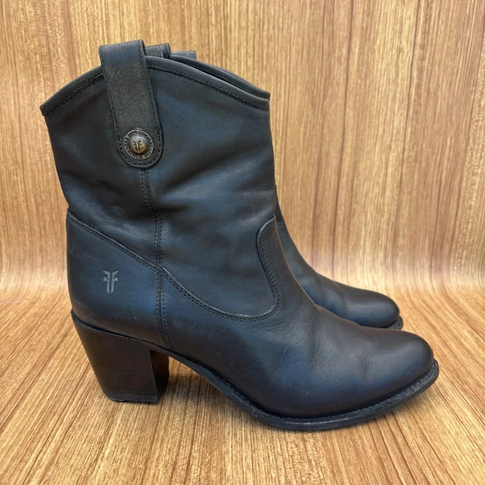 Frye Jackie Button Short Black Boot 76580 Western Womens 9.5 B Black Leather